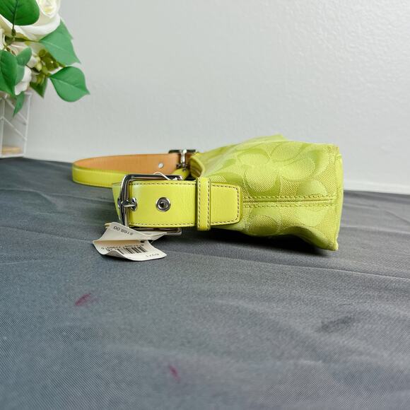 Coach vintage signature hampton baguette shoulder bag in yellow green 6371 - Picture 8 of 10
